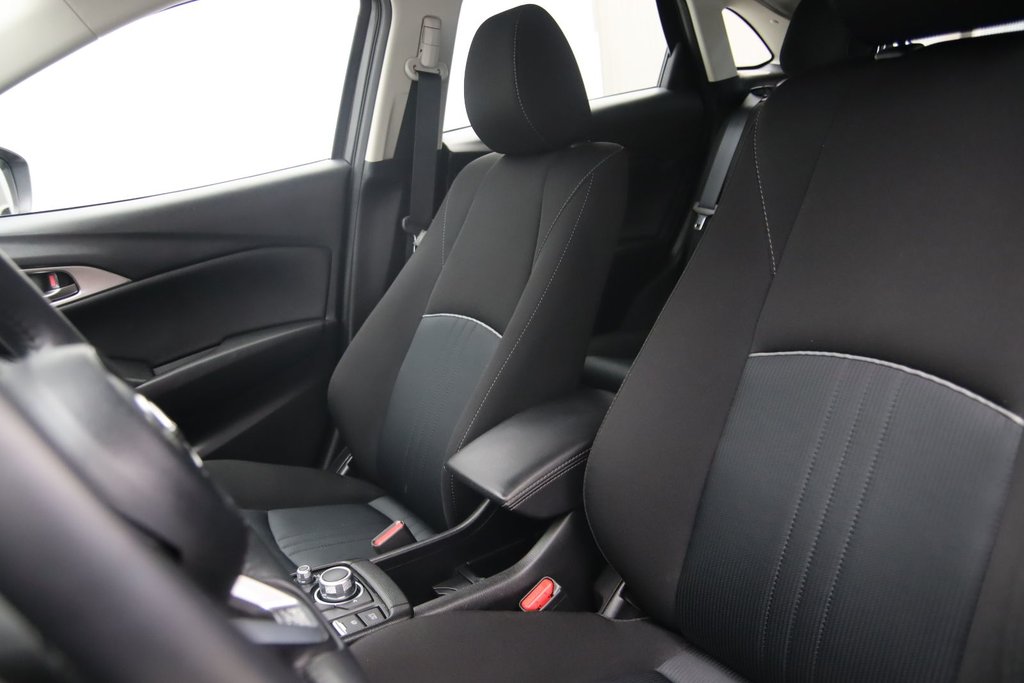 2021 Mazda CX-3 in Baie-Comeau, Quebec - 7 - w1024h768px