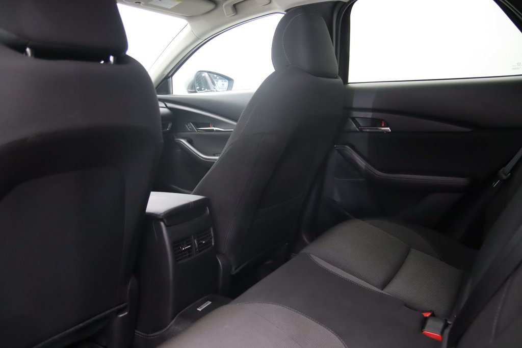 2022 Mazda CX-30 GS in Chicoutimi, Quebec - 8 - w1024h768px