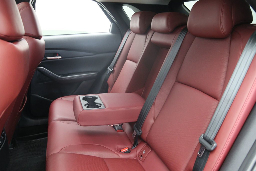 2022 Mazda CX-30 in Baie-Comeau, Quebec - 9 - w1024h768px