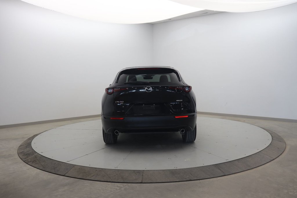 2022 Mazda CX-30 in Sept-Îles, Quebec - 5 - w1024h768px