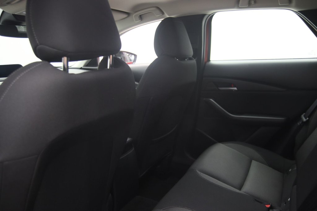 2023 Mazda CX-30 GX in Chicoutimi, Quebec - 8 - w1024h768px