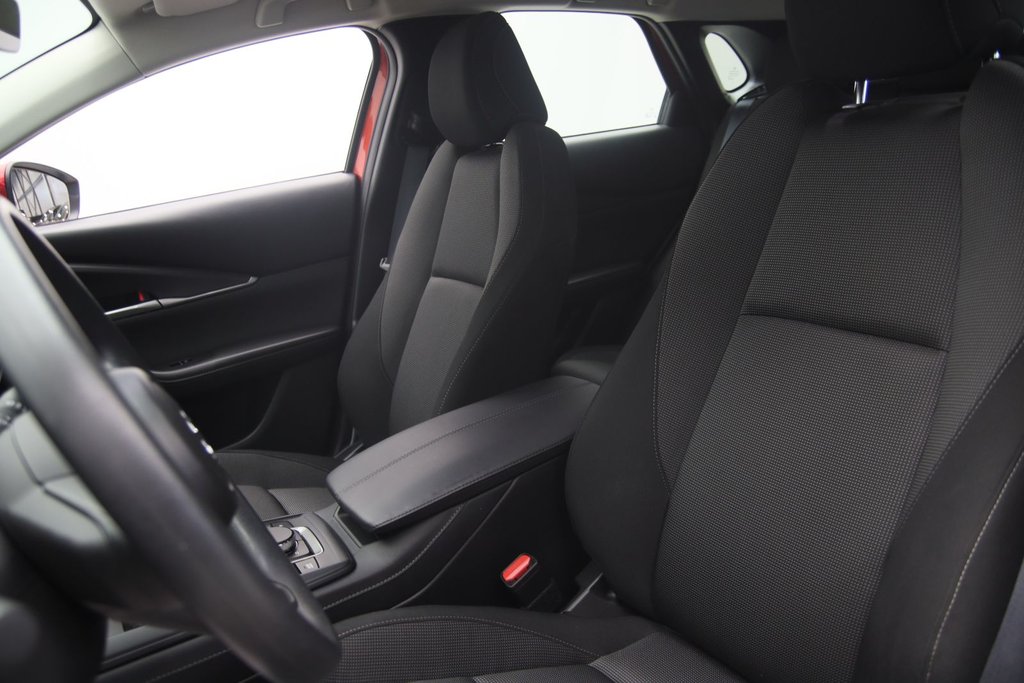 2023 Mazda CX-30 GX in Chicoutimi, Quebec - 7 - w1024h768px