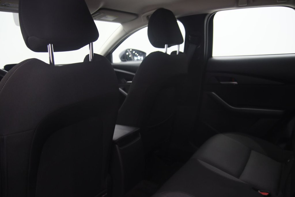 2023 Mazda CX-30 in Jonquière, Quebec - 8 - w1024h768px