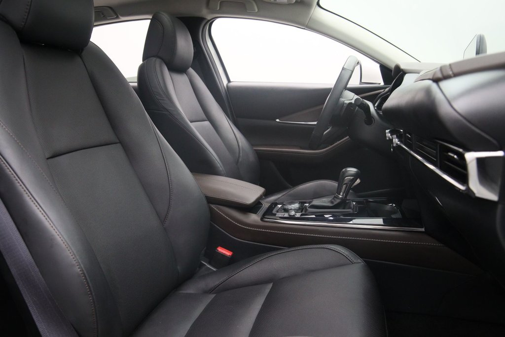 2024 Mazda CX-30 GT in Chicoutimi, Quebec - 17 - w1024h768px