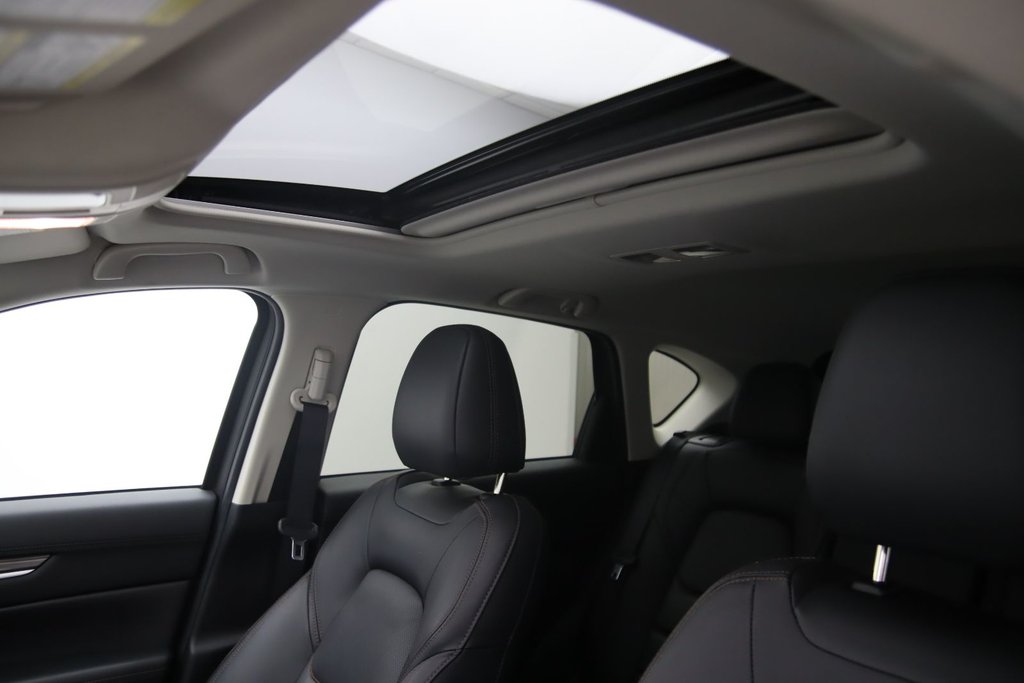 2020 Mazda CX-5 GT in Jonquière, Quebec - 8 - w1024h768px