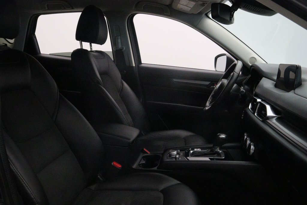 2021 Mazda CX-5 in Jonquière, Quebec - 15 - w1024h768px