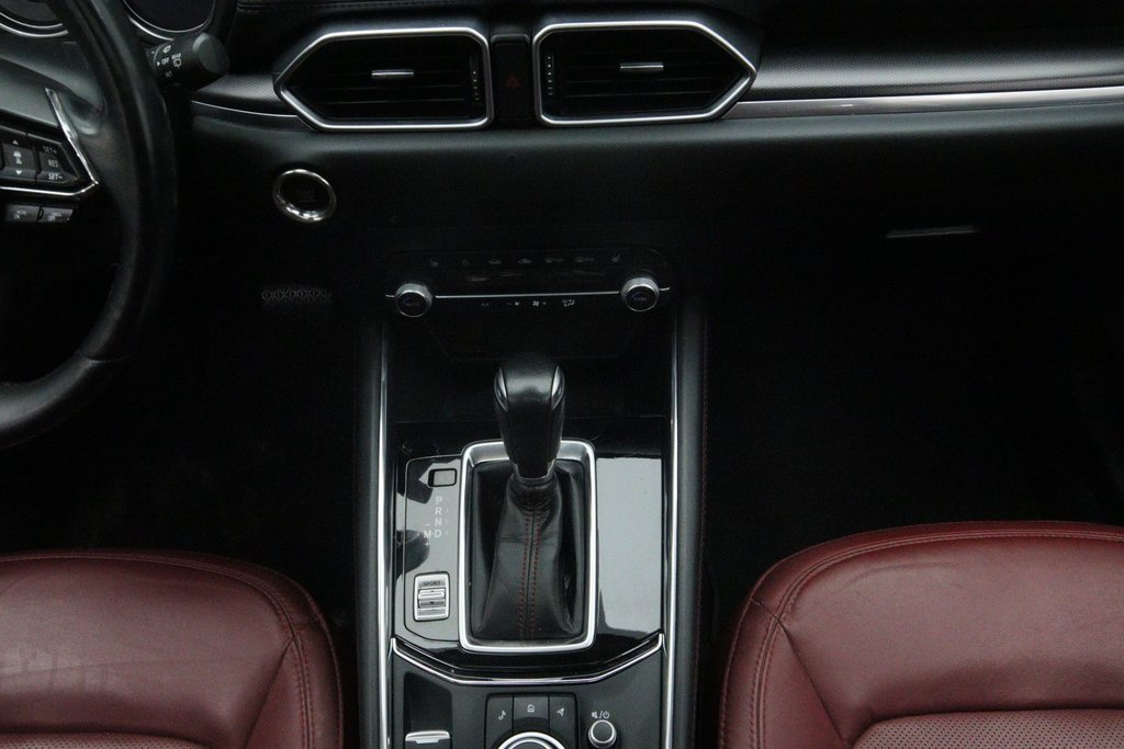 2021 Mazda CX-5 in Jonquière, Quebec - 13 - w1024h768px