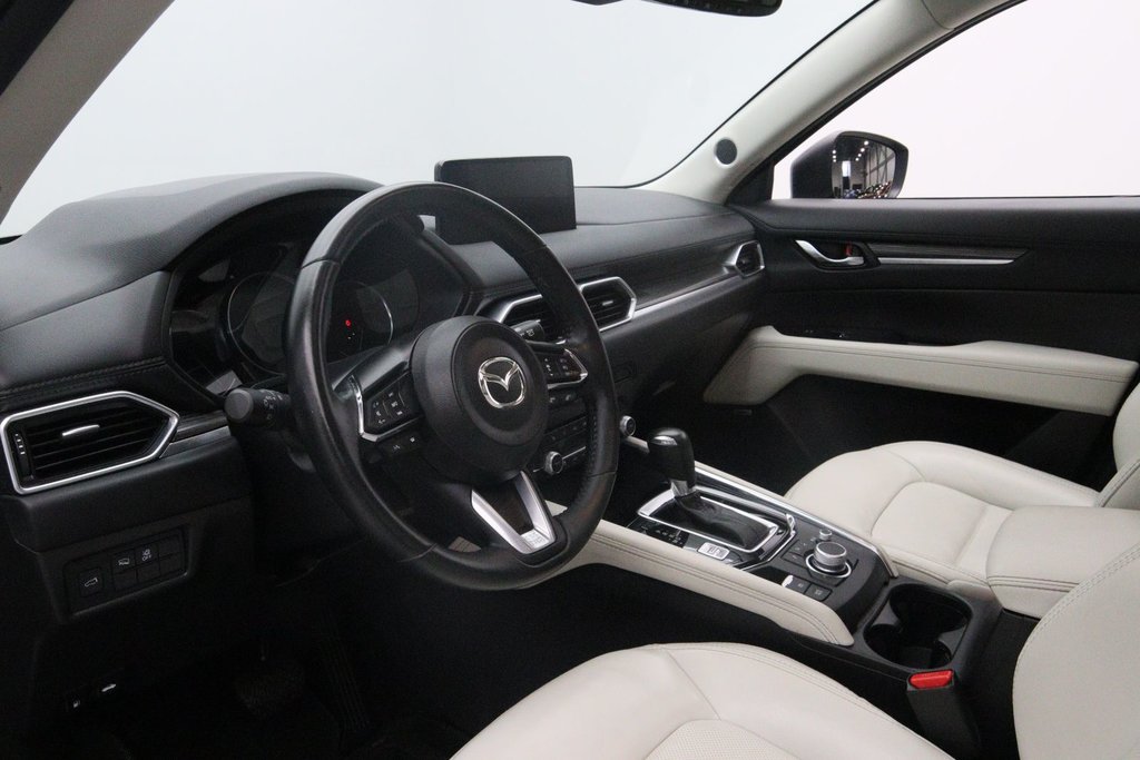 2021 Mazda CX-5 in Jonquière, Quebec - 6 - w1024h768px