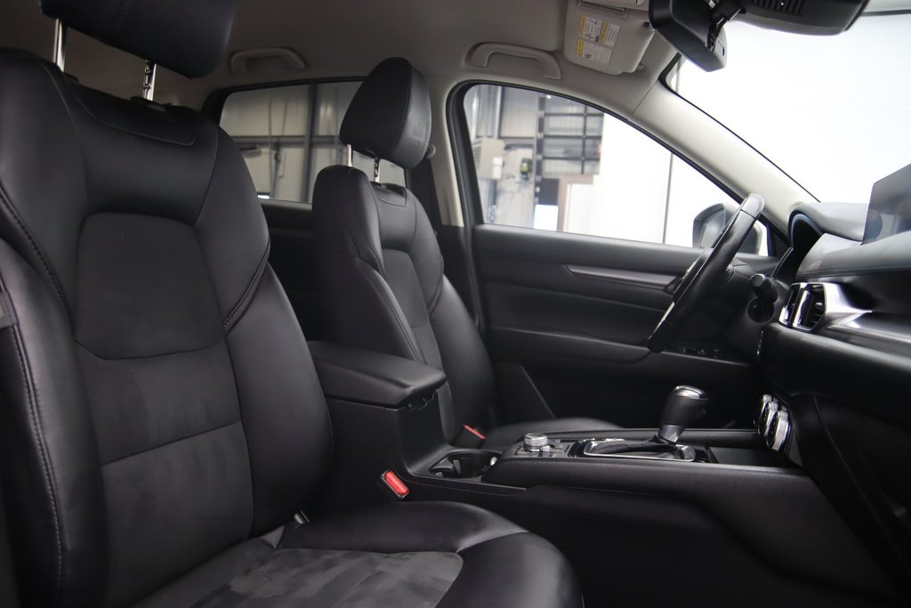 2021 Mazda CX-5 in Baie-Comeau, Quebec - 15 - w1024h768px