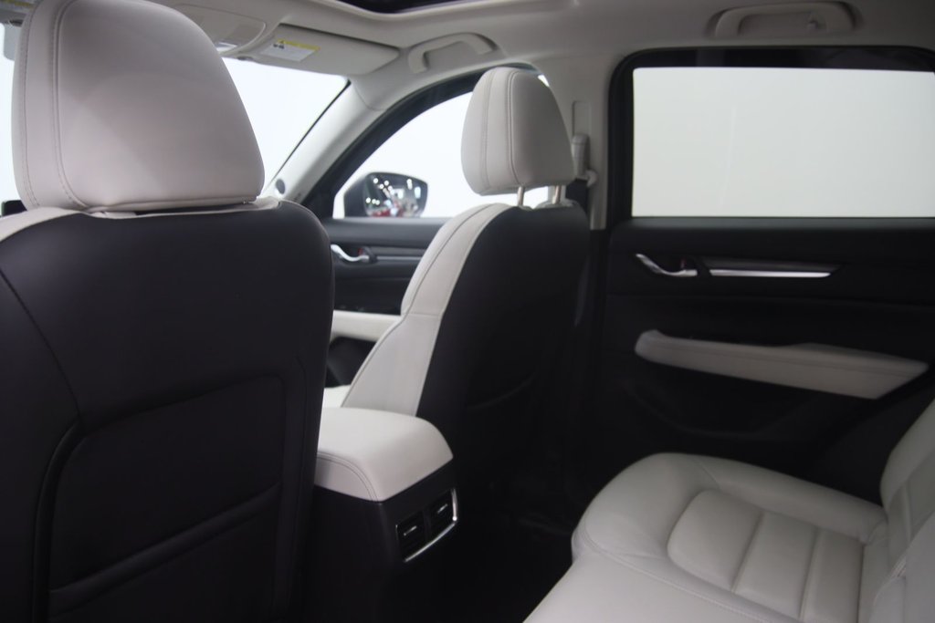 Mazda CX-5  2021 à Jonquière, Québec - 9 - w1024h768px