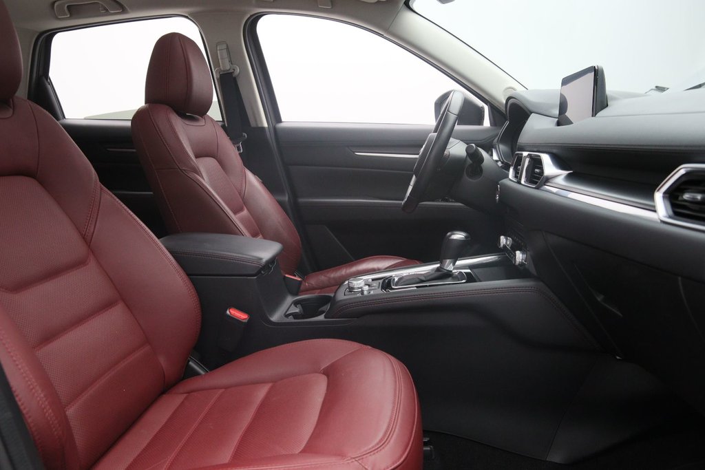 2021 Mazda CX-5 in Sept-Îles, Quebec - 17 - w1024h768px
