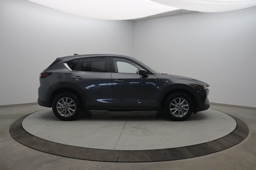 Mazda CX-5  2022 à Baie-Comeau, Québec - 3 - w1024h768px