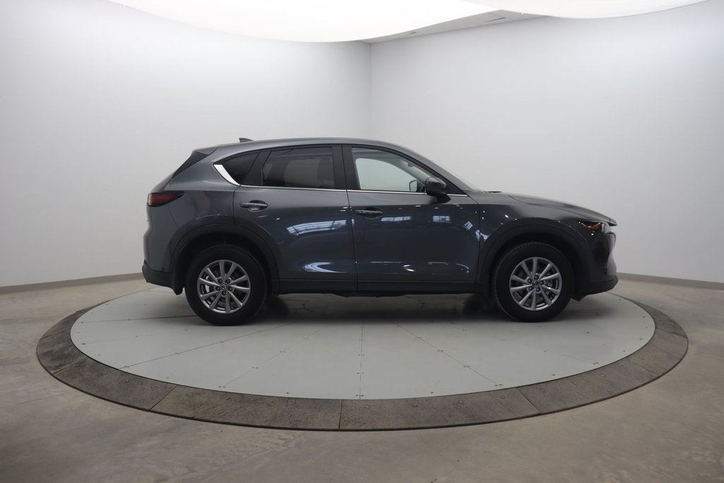 2022 Mazda CX-5 in Sept-Îles, Quebec - 3 - w1024h768px