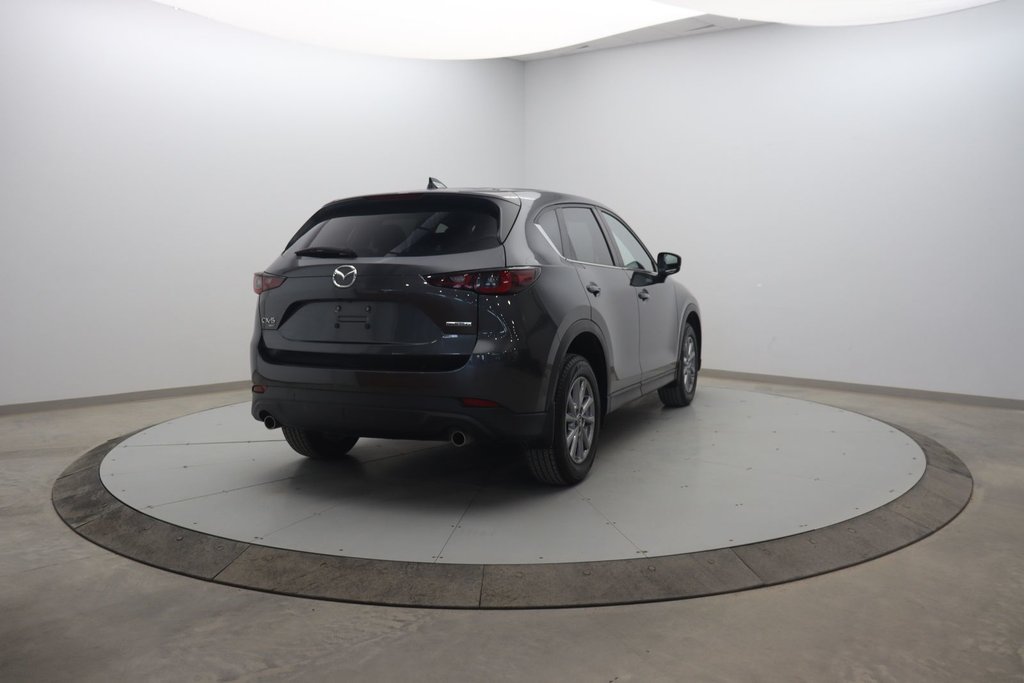 2022 Mazda CX-5 in Sept-Îles, Quebec - 4 - w1024h768px