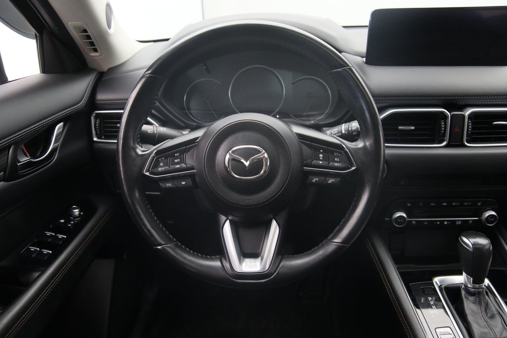 2022 Mazda CX-5 in Sept-Îles, Quebec - 12 - w1024h768px