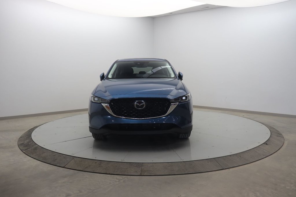 2022 Mazda CX-5 in Sept-Îles, Quebec - 2 - w1024h768px