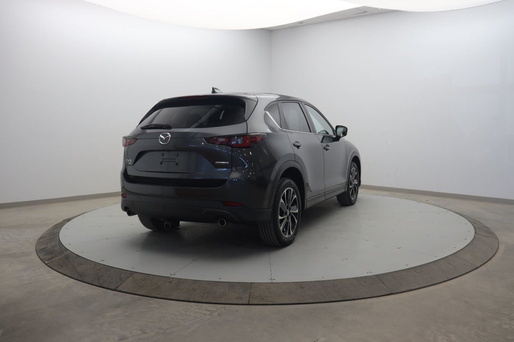 2022 Mazda CX-5 in Sept-Îles, Quebec - 4 - w1024h768px