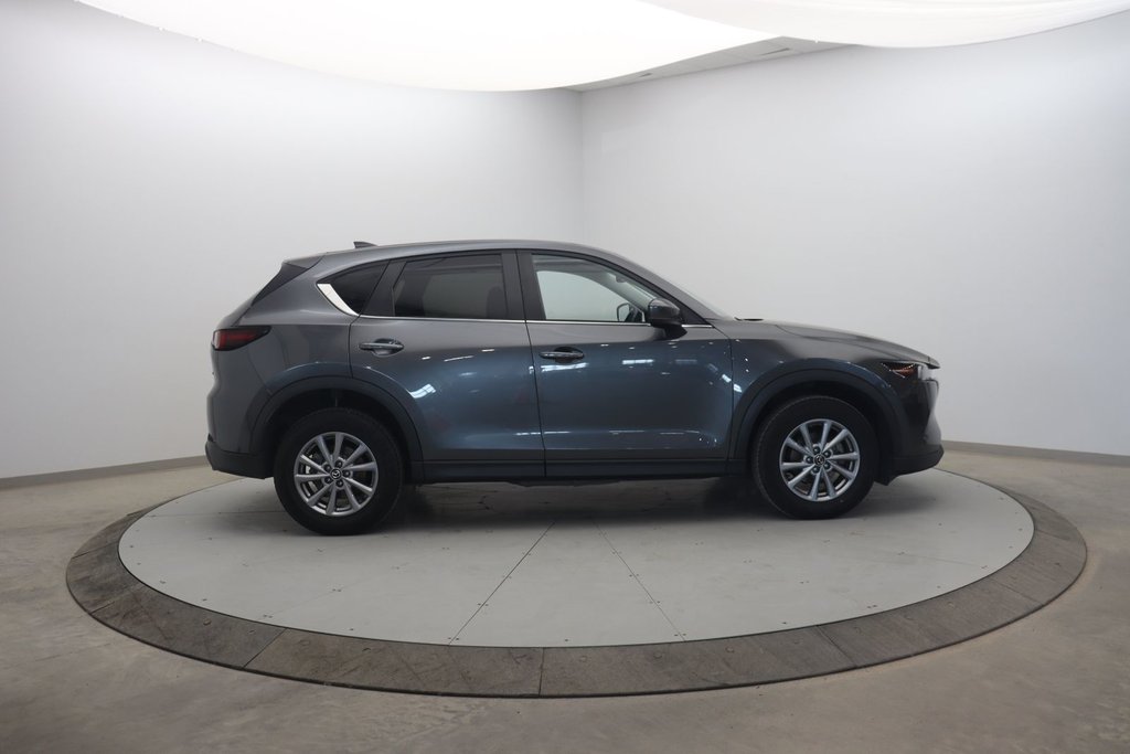 2022 Mazda CX-5 in Sept-Îles, Quebec - 3 - w1024h768px