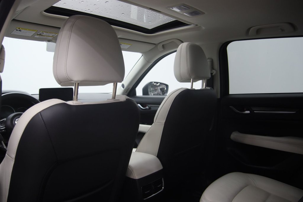 2023 Mazda CX-5 in Jonquière, Quebec - 9 - w1024h768px