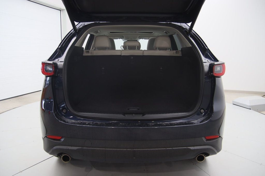 2023 Mazda CX-5 in Jonquière, Quebec - 18 - w1024h768px