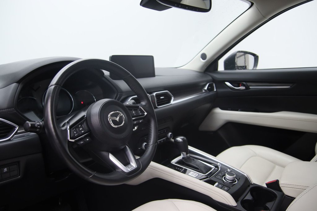 2023 Mazda CX-5 in Jonquière, Quebec - 6 - w1024h768px