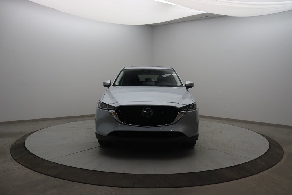 2023 Mazda CX-5 in Baie-Comeau, Quebec - 2 - w1024h768px