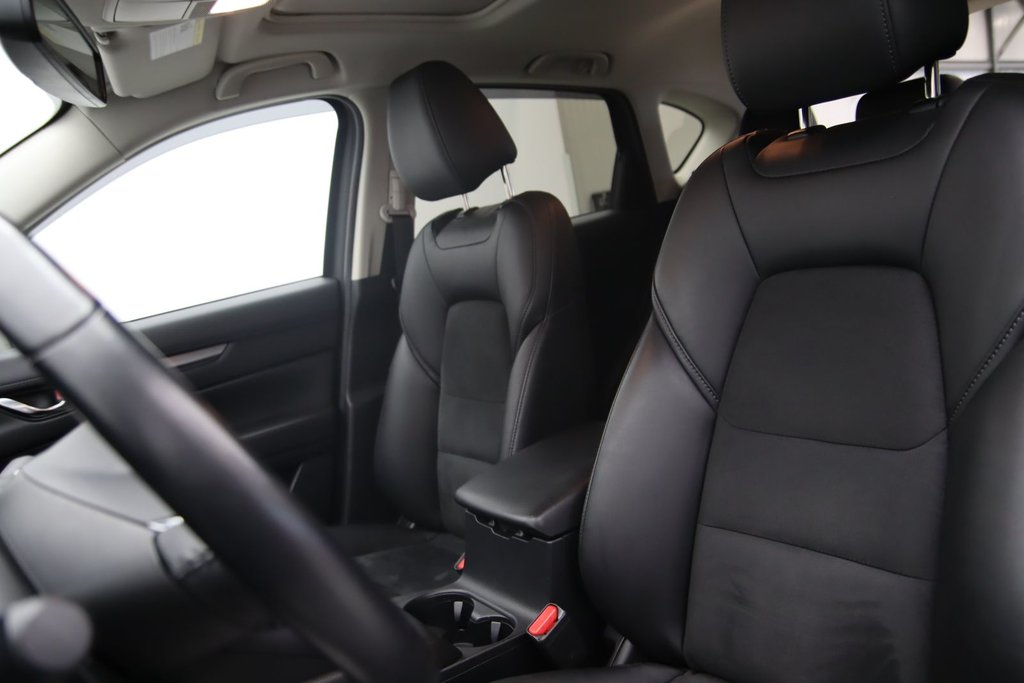 2023 Mazda CX-5 in Baie-Comeau, Quebec - 7 - w1024h768px
