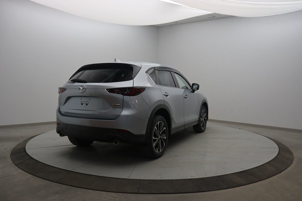 2023 Mazda CX-5 in Baie-Comeau, Quebec - 4 - w1024h768px
