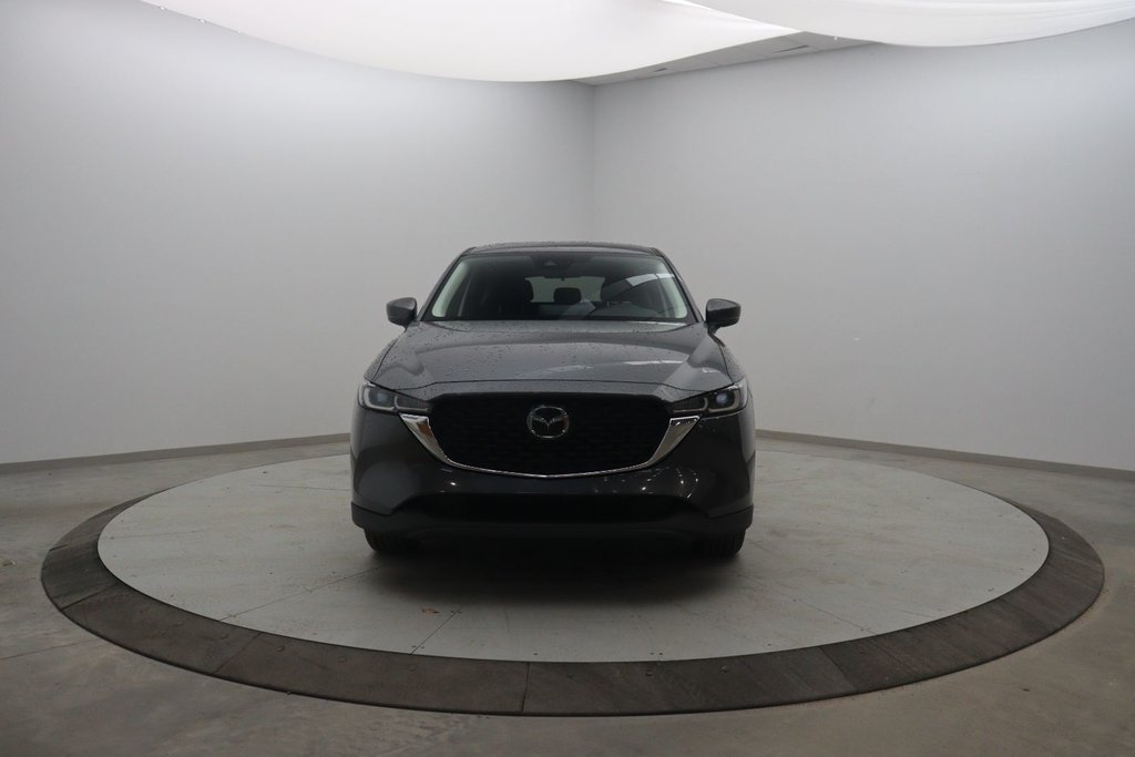 Mazda CX-5  2023 à Jonquière, Québec - 2 - w1024h768px