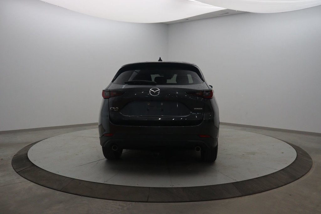 Mazda CX-5  2023 à Jonquière, Québec - 5 - w1024h768px