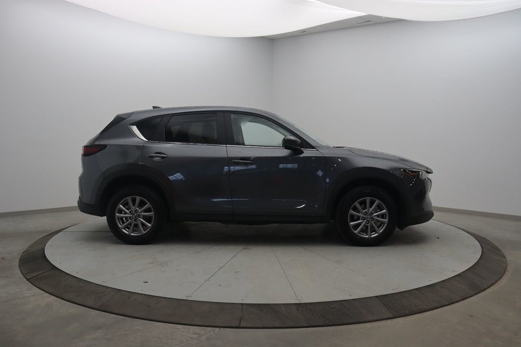 Mazda CX-5  2023 à Jonquière, Québec - 3 - w1024h768px
