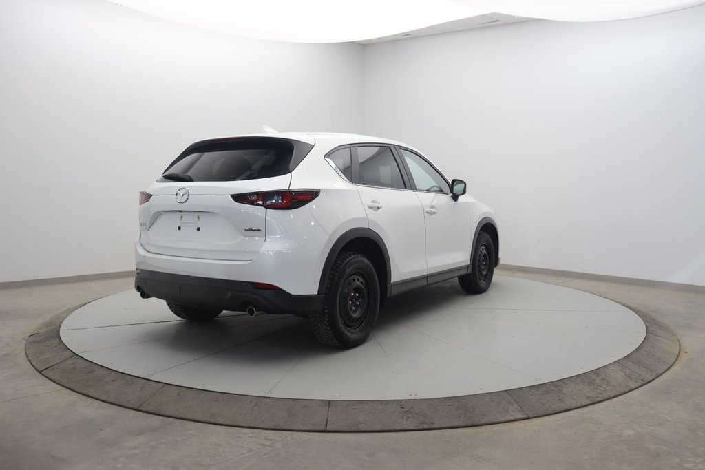 2023 Mazda CX-5 GS in Chicoutimi, Quebec - 4 - w1024h768px