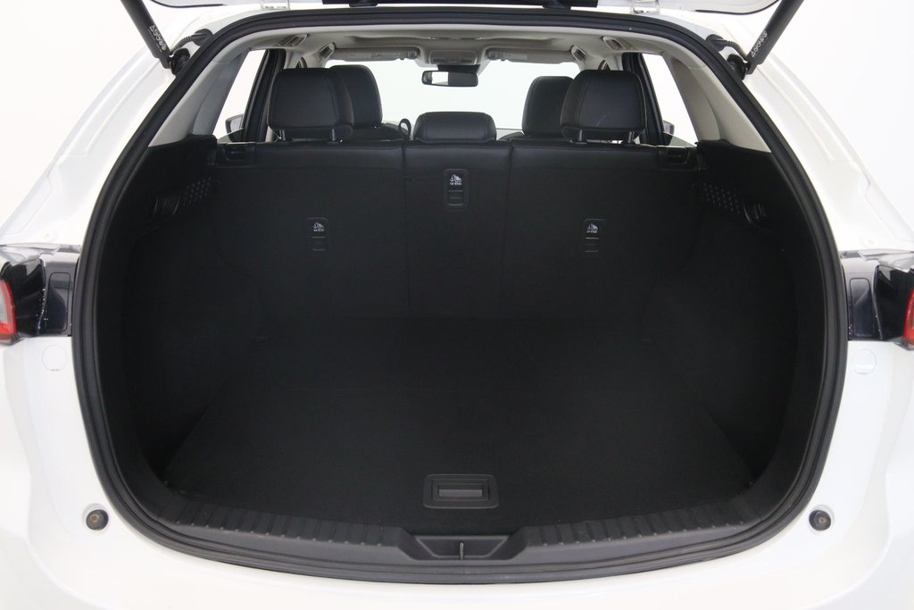 2023 Mazda CX-5 GS in Chicoutimi, Quebec - 18 - w1024h768px