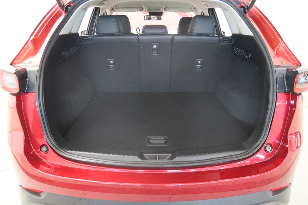 2023 Mazda CX-5 in Jonquière, Quebec - 17 - w1024h768px