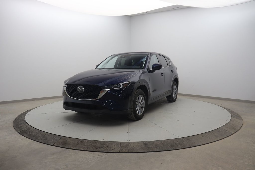 2023 Mazda CX-5 in Baie-Comeau, Quebec - 1 - w1024h768px