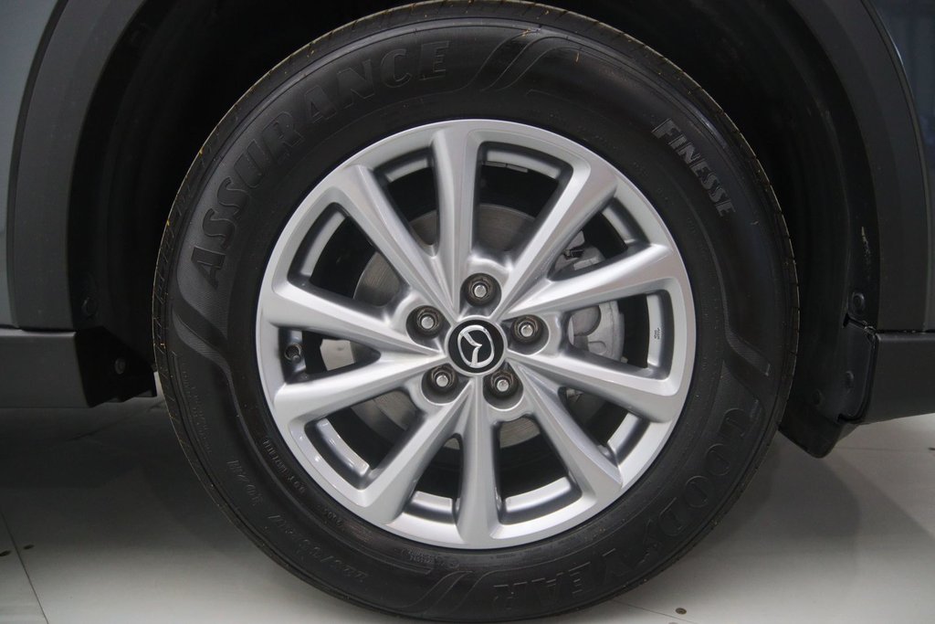 2023 Mazda CX-5 in Baie-Comeau, Quebec - 16 - w1024h768px