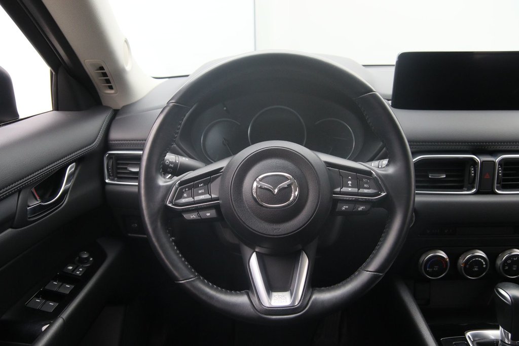 2023 Mazda CX-5 in Baie-Comeau, Quebec - 11 - w1024h768px
