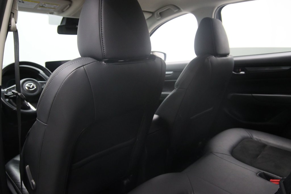 2023 Mazda CX-5 in Baie-Comeau, Quebec - 9 - w1024h768px