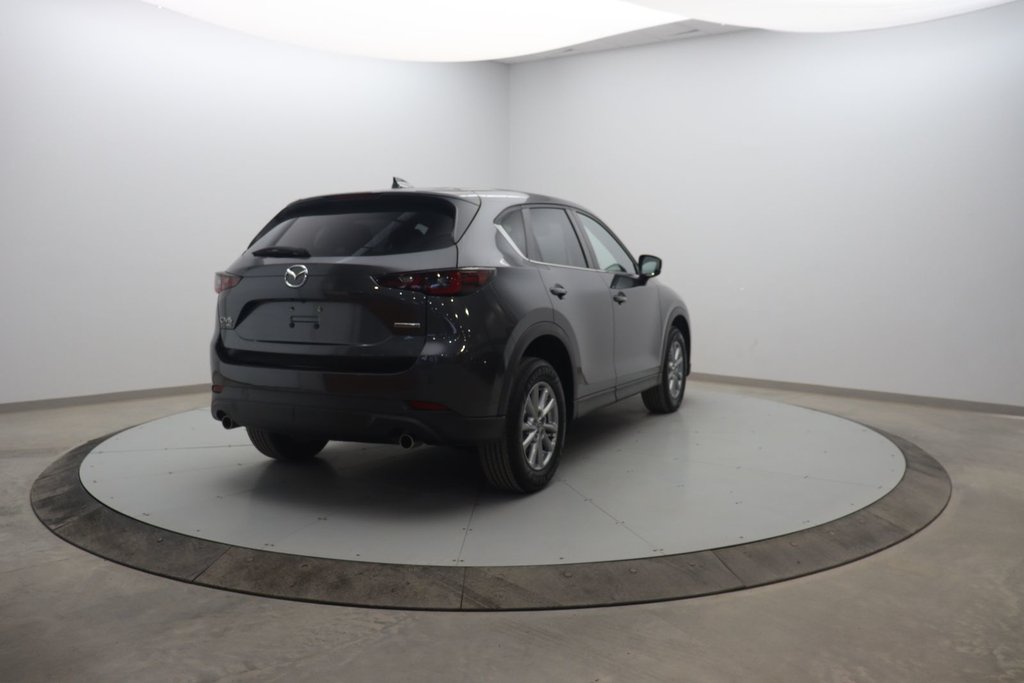 2023 Mazda CX-5 in Baie-Comeau, Quebec - 4 - w1024h768px