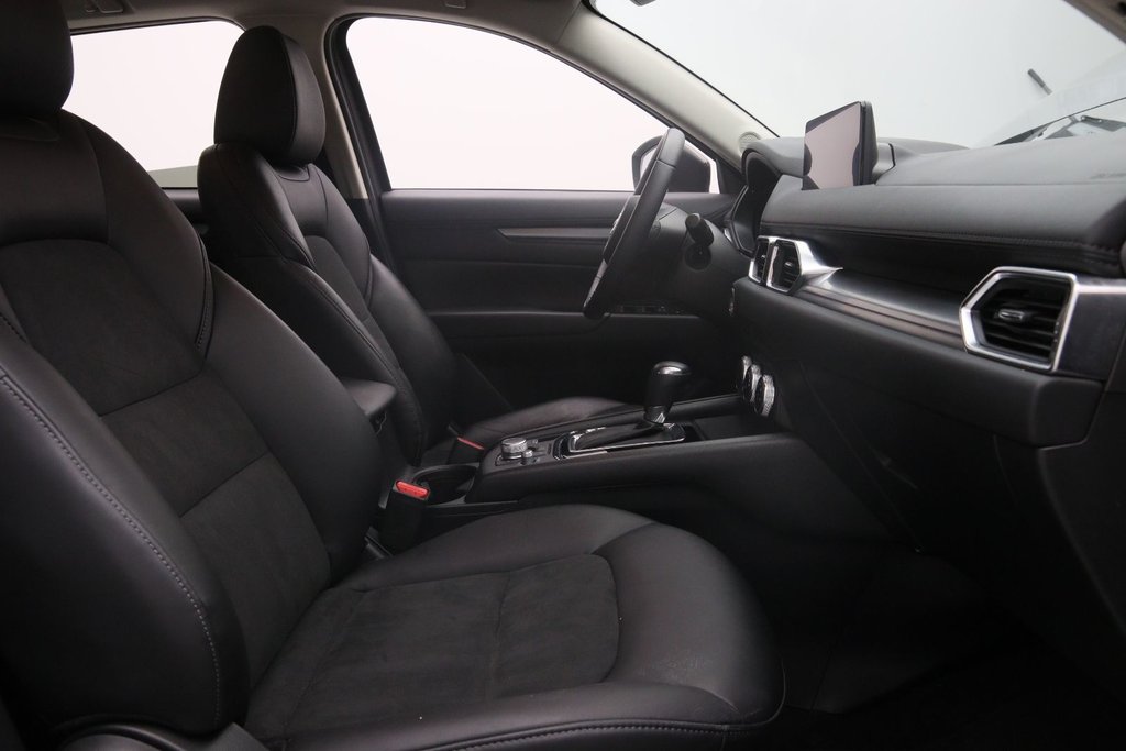 2023 Mazda CX-5 in Chicoutimi, Quebec - 16 - w1024h768px