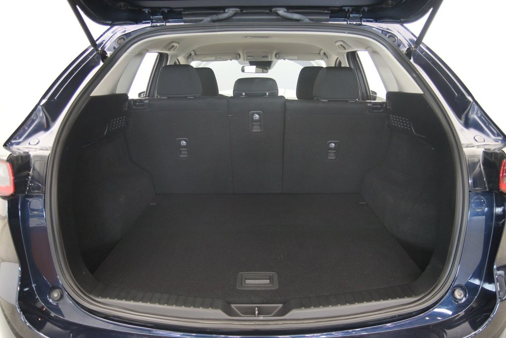 2023 Mazda CX-5 in Jonquière, Quebec - 18 - w1024h768px