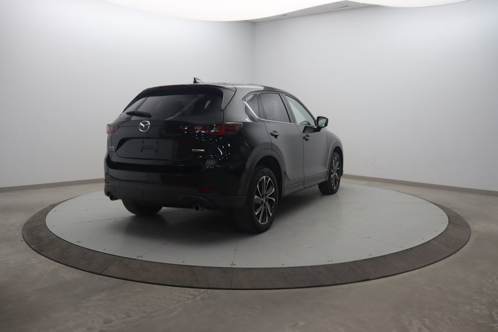 2023 Mazda CX-5 in Jonquière, Quebec - 4 - w1024h768px