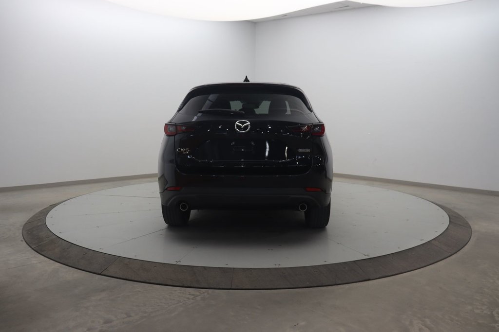 2023 Mazda CX-5 in Jonquière, Quebec - 5 - w1024h768px