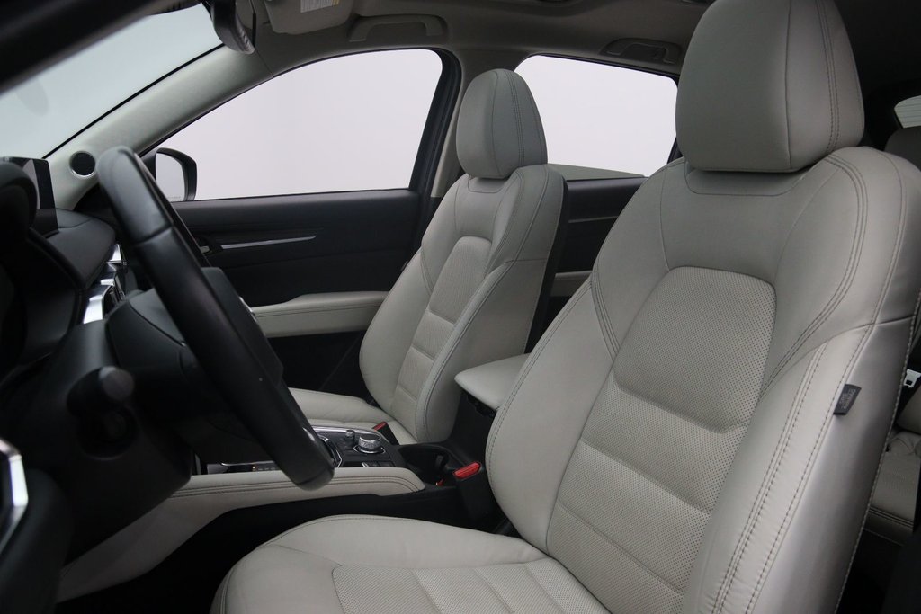2023 Mazda CX-5 in Jonquière, Quebec - 6 - w1024h768px