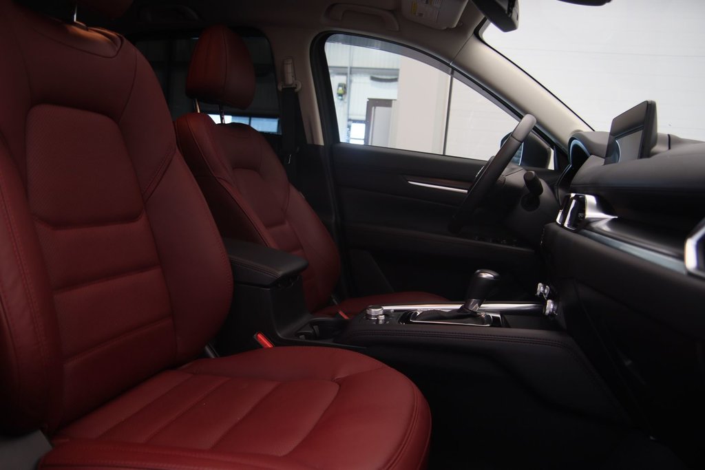2024 Mazda CX-5 in Jonquière, Quebec - 16 - w1024h768px