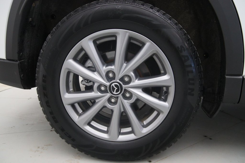 2024 Mazda CX-5 in Sept-Îles, Quebec - 17 - w1024h768px