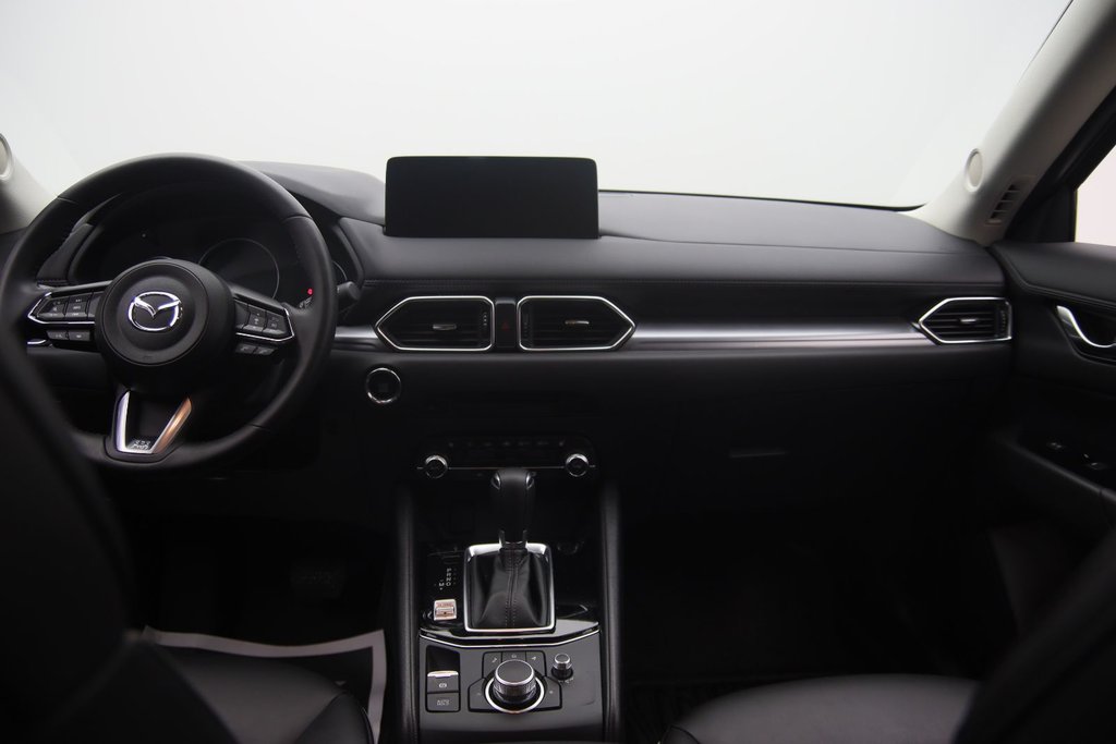 2025 Mazda CX-5 in Baie-Comeau, Quebec - 8 - w1024h768px