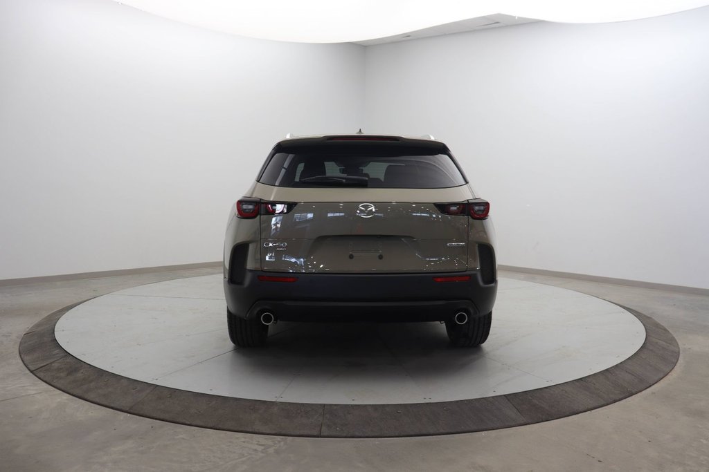 Mazda CX-50 GT 2023 à Chicoutimi, Québec - 5 - w1024h768px