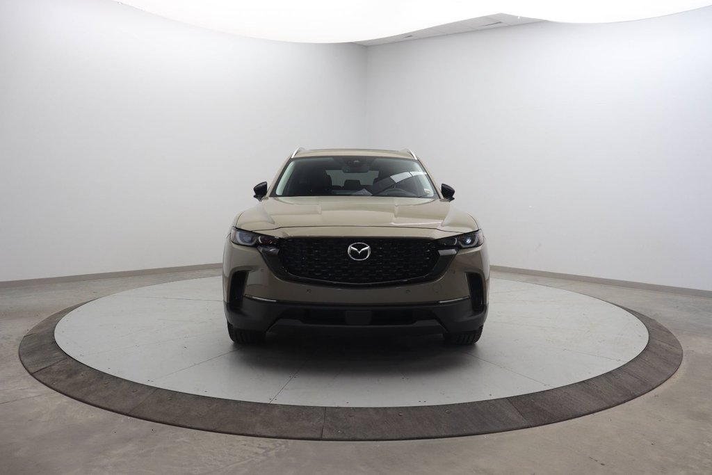 Mazda CX-50 GT 2023 à Chicoutimi, Québec - 2 - w1024h768px