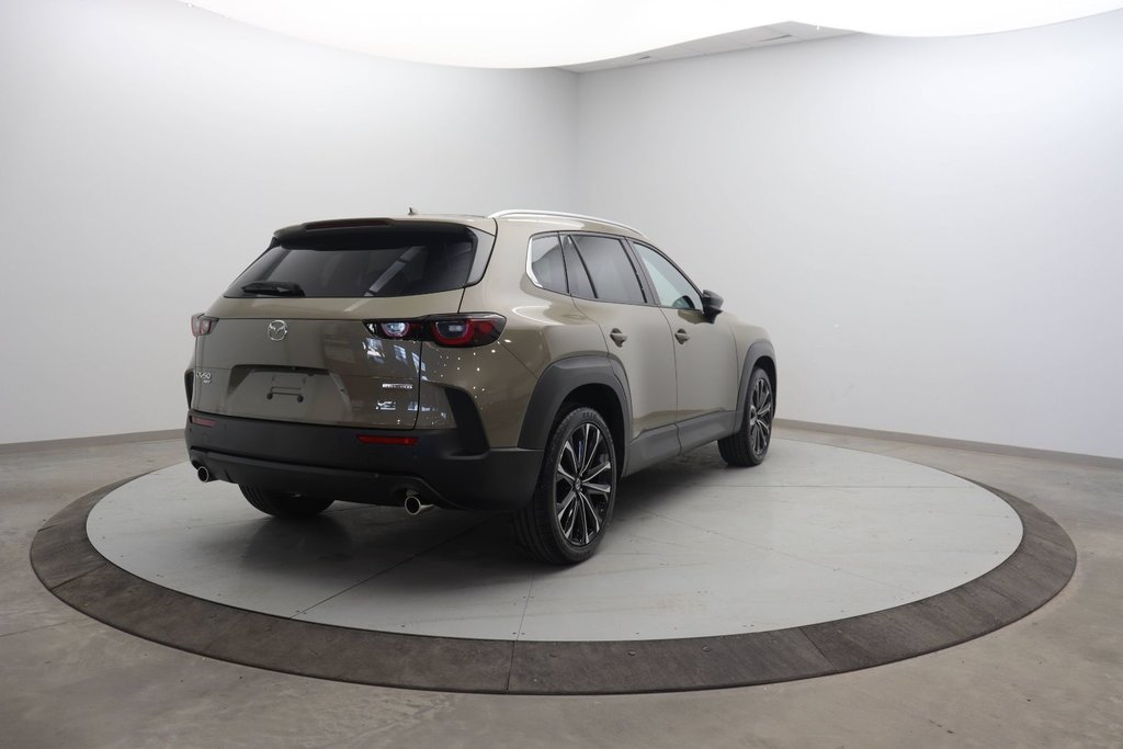 Mazda CX-50 GT 2023 à Chicoutimi, Québec - 4 - w1024h768px